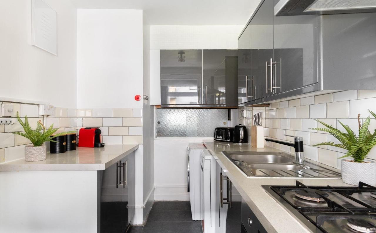לונדון Spacious And Modern 4 Bed Apartment Next To Borough Station מראה חיצוני תמונה
